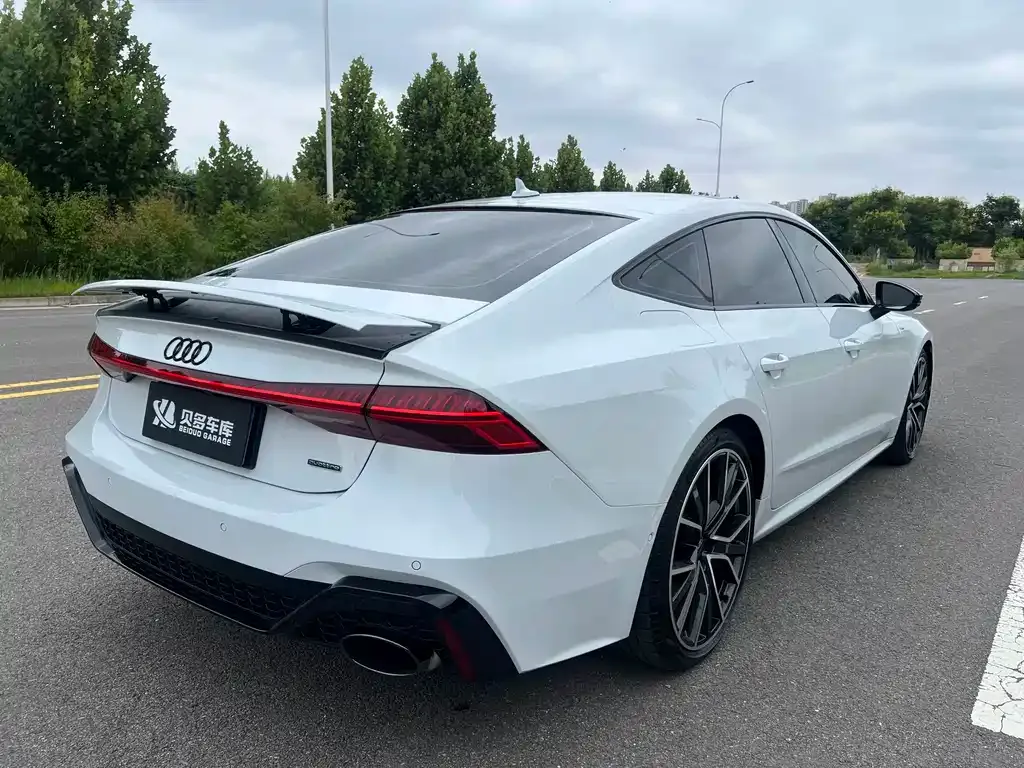 Audi A7 — фото 6