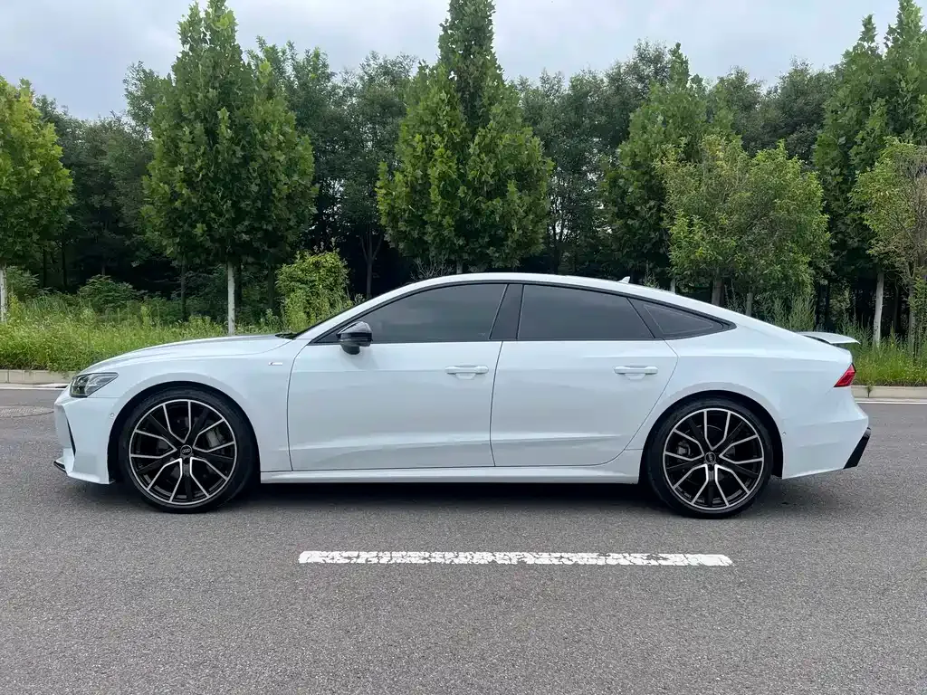 Audi A7 — фото 9
