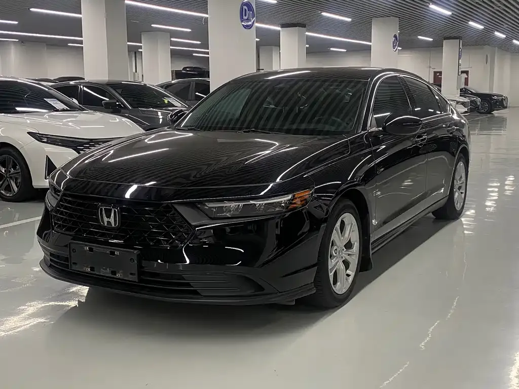 Honda Accord — фото 1