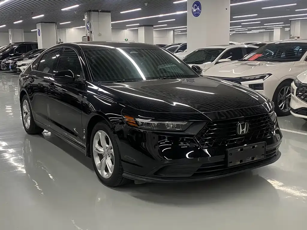 Honda Accord — фото 9