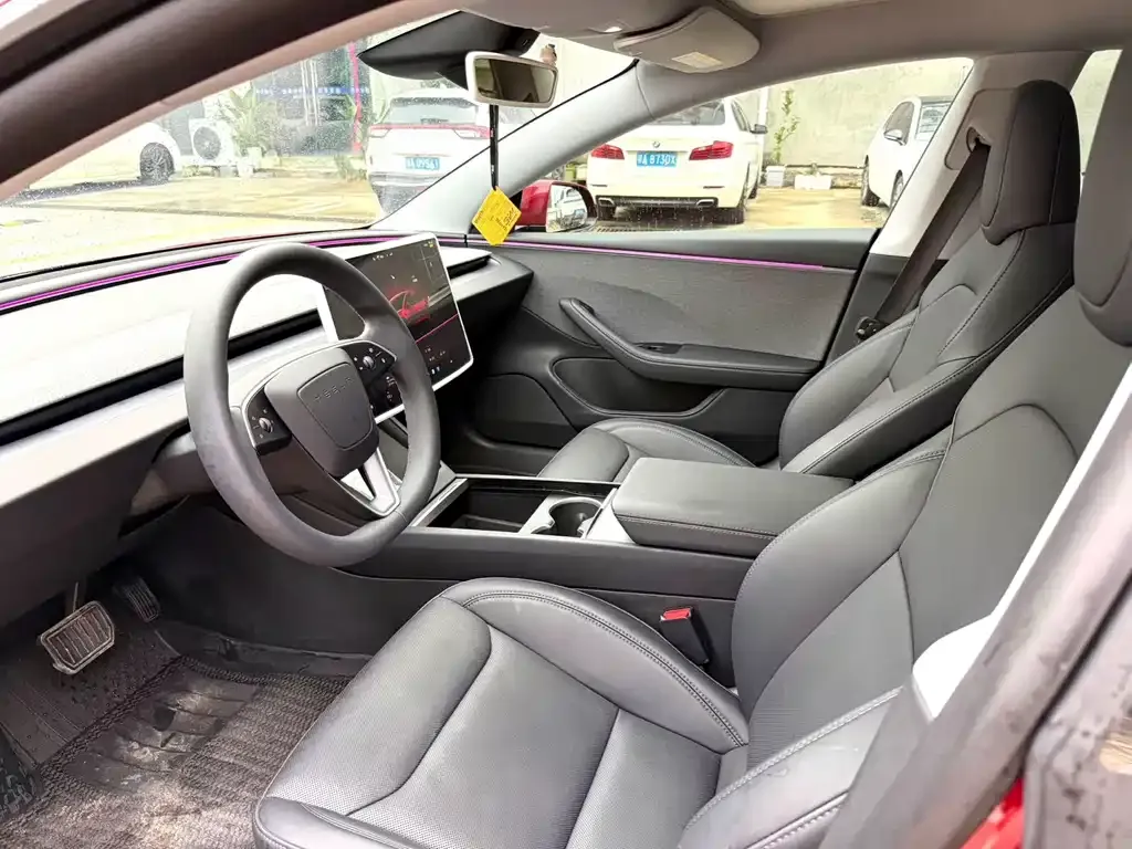 Tesla Model 3 — фото 2