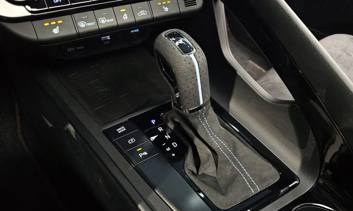 Hyundai AVANTE — фото 2