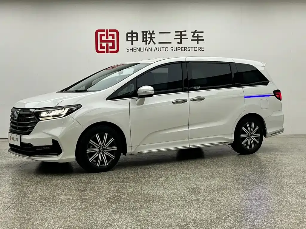 Honda Odyssey — фото 1