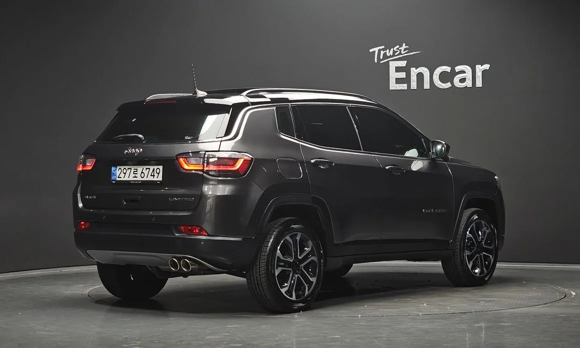 Jeep Compass — фото 3