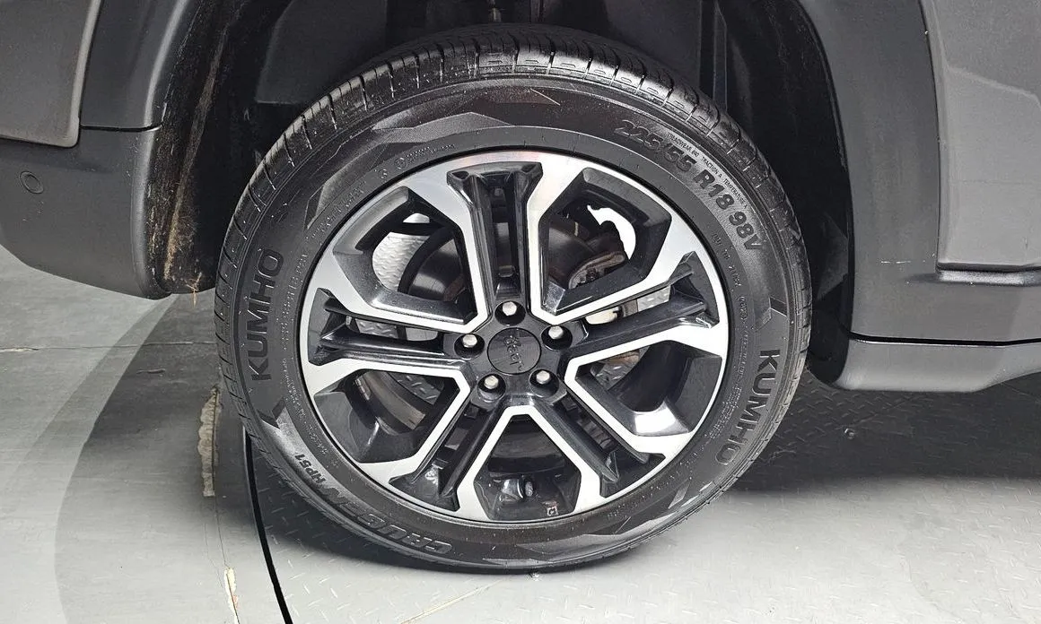 Jeep Compass — фото 8