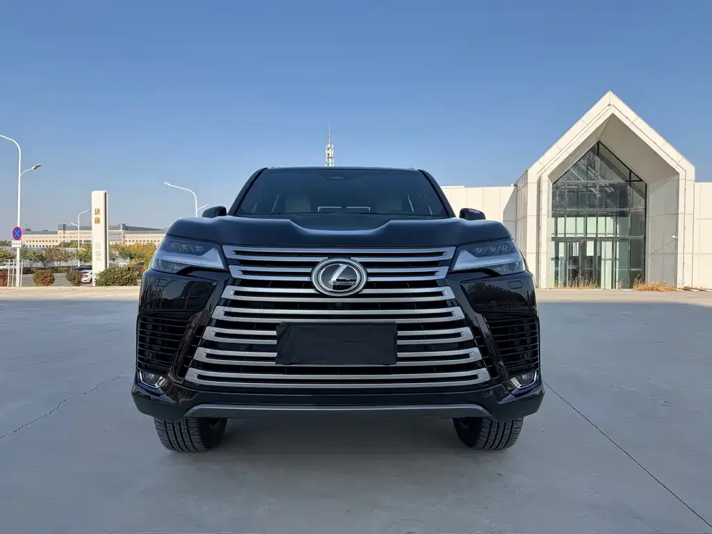 Lexus LX — фото 3