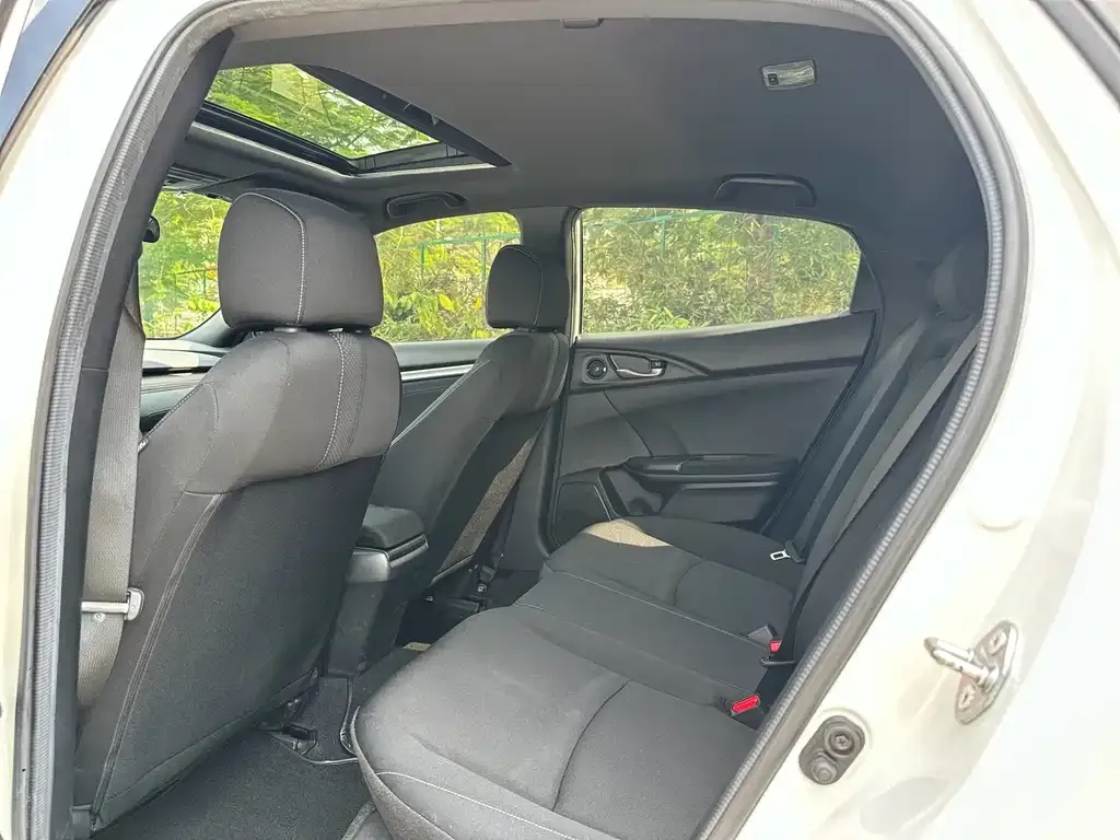 Honda Civic — фото 7
