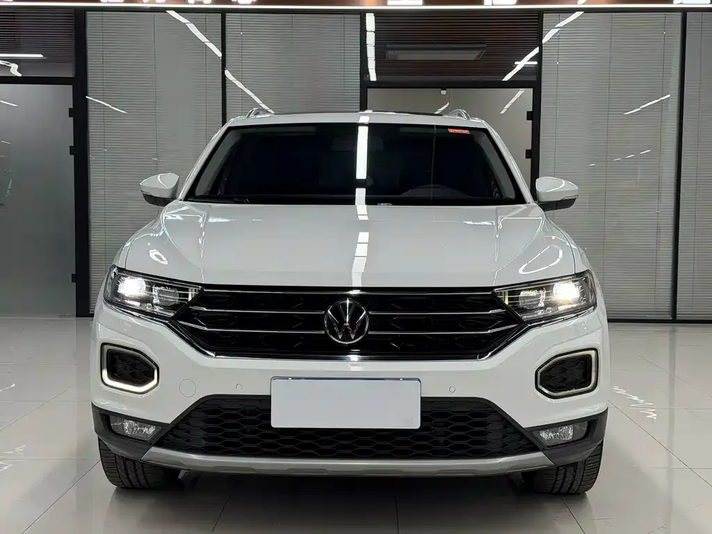 Volkswagen T-Roc — фото 3