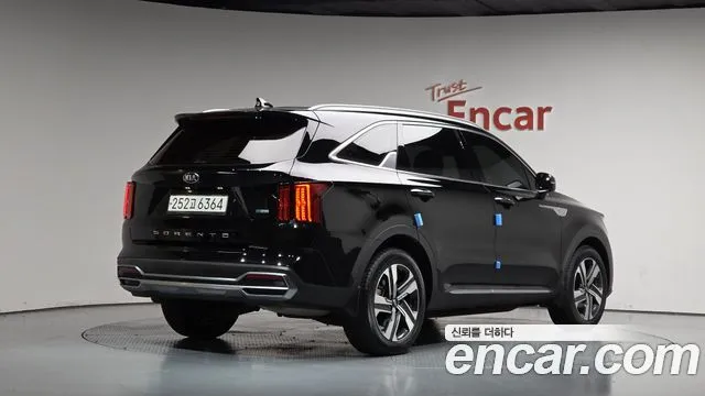 Kia Sorento — фото 5