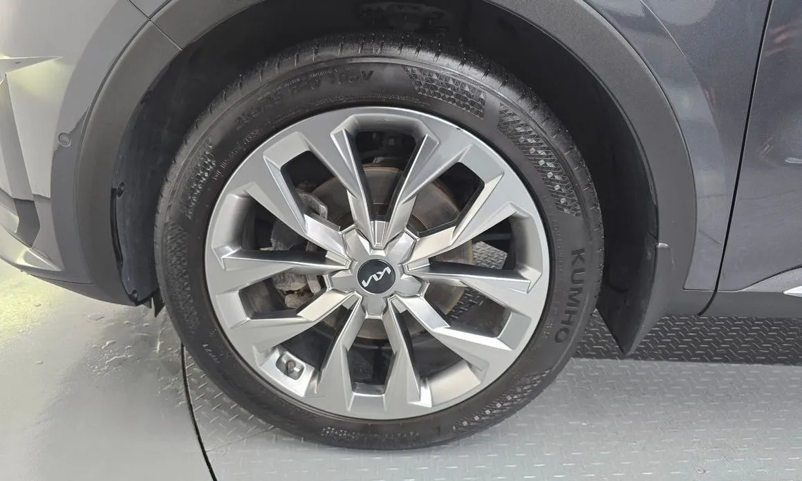Kia Sorento — фото 8
