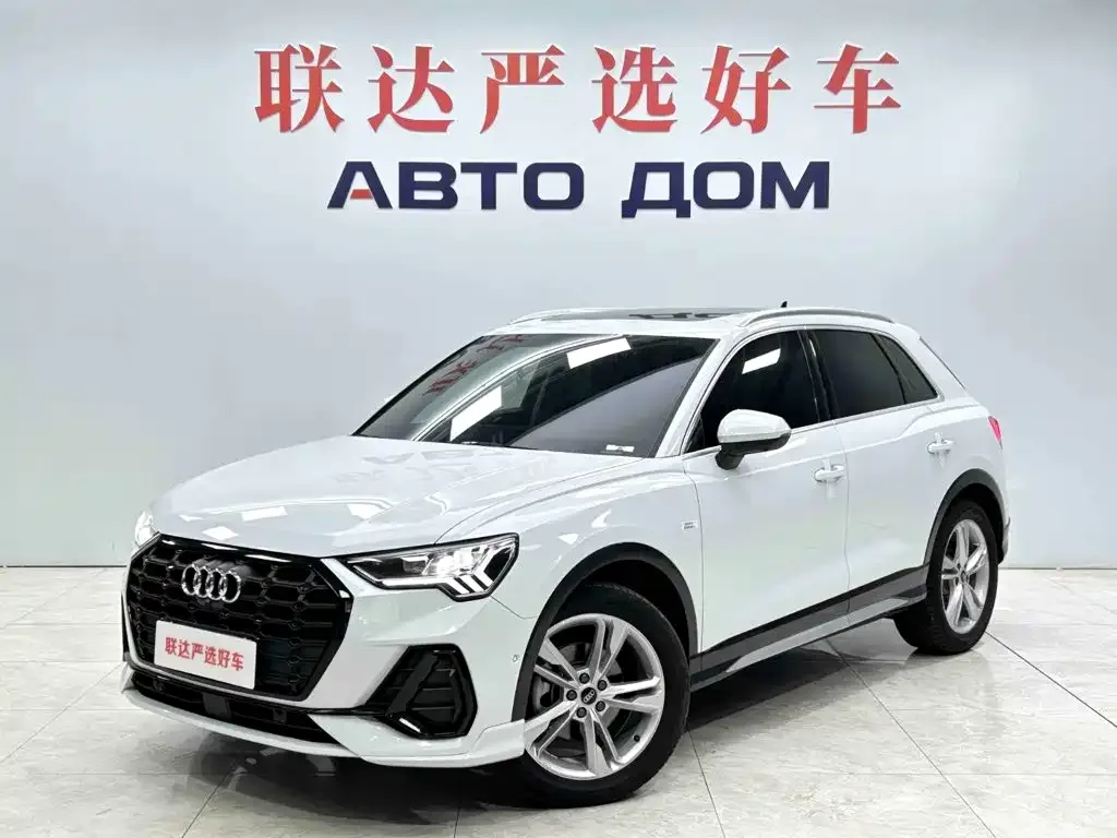 Audi Q3 — фото 1
