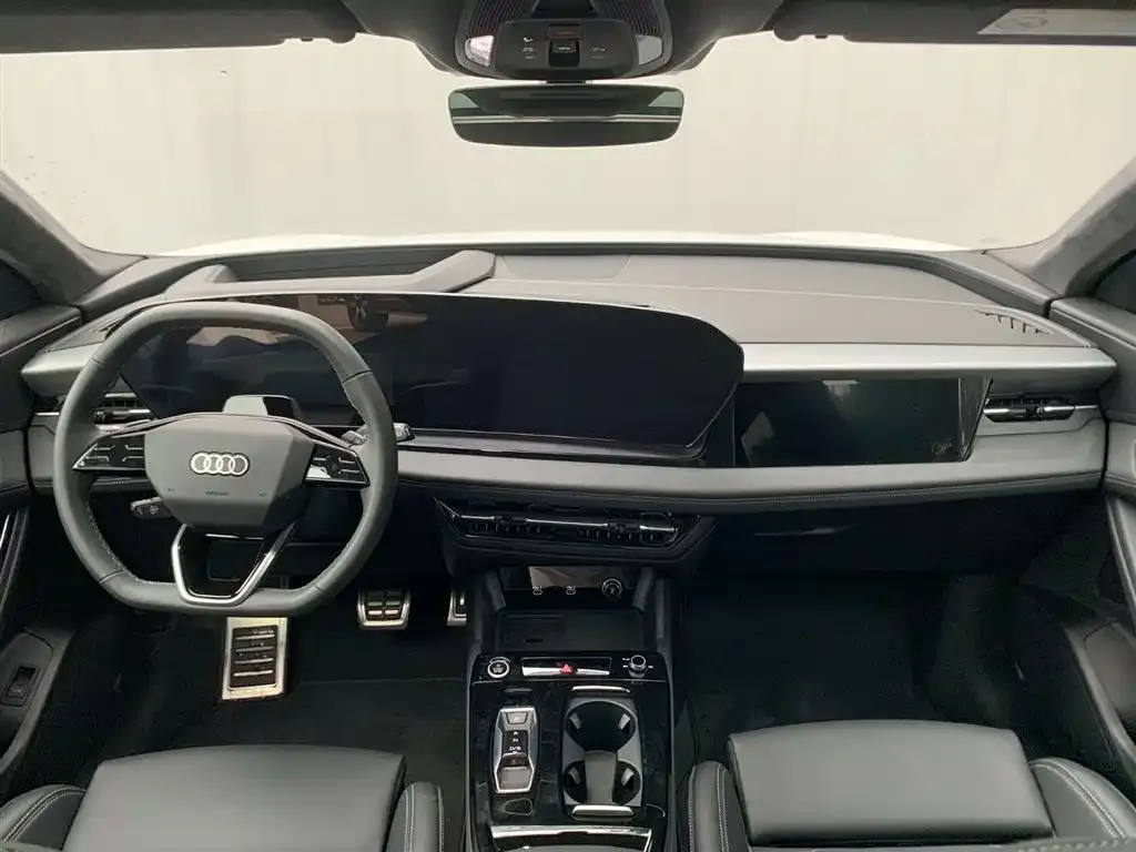 Audi Q6L e-tron — фото 3