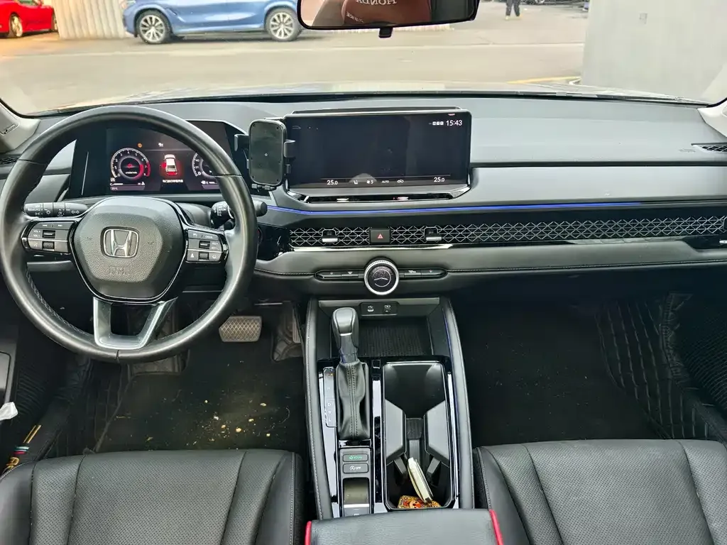 Honda Accord — фото 3