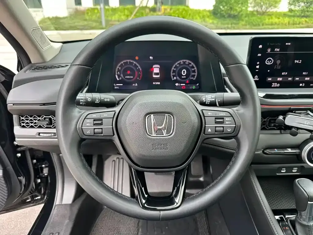 Honda Accord — фото 9