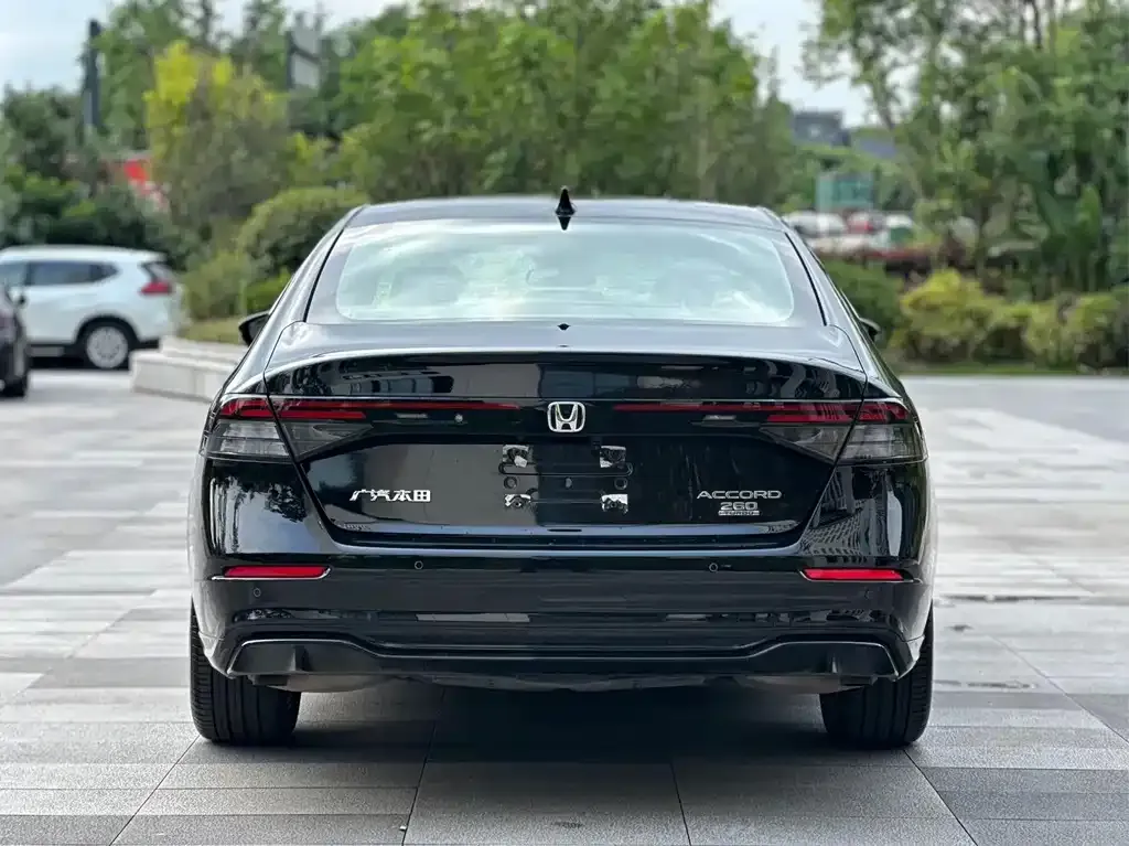 Honda Accord — фото 2