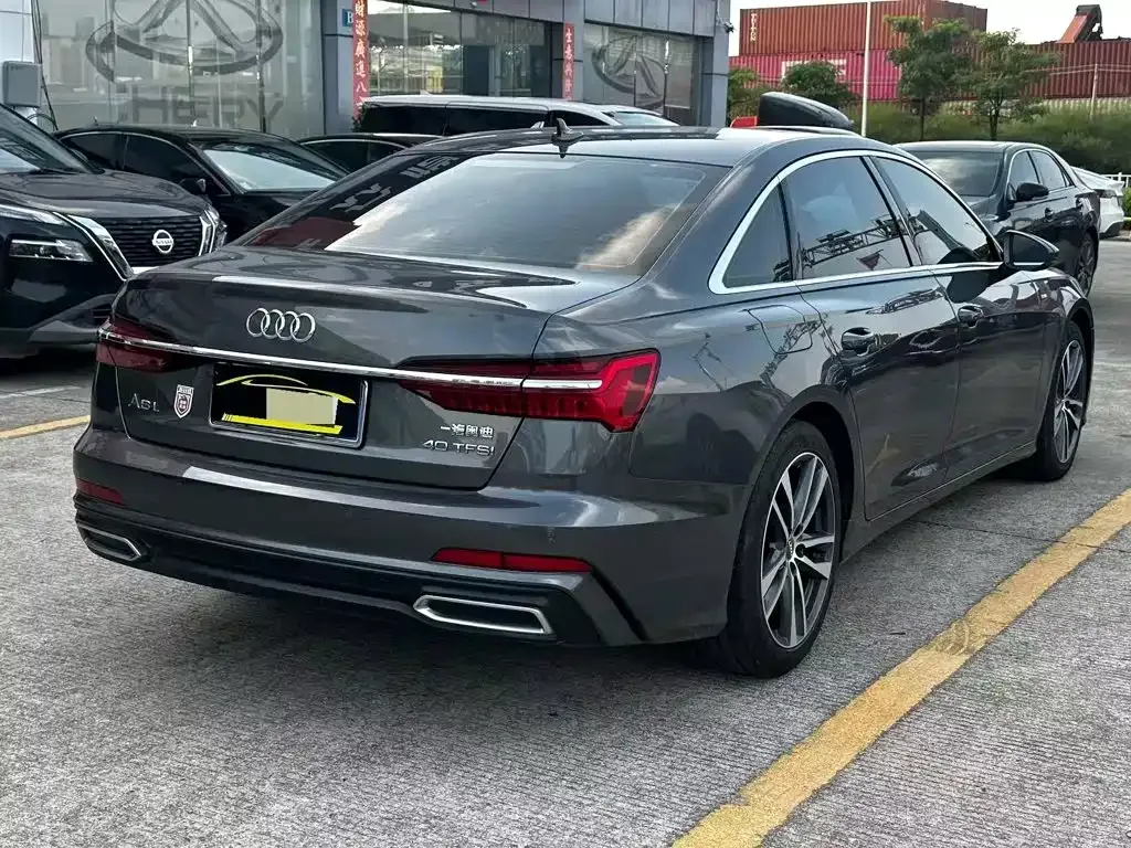 Audi A6L — фото 6