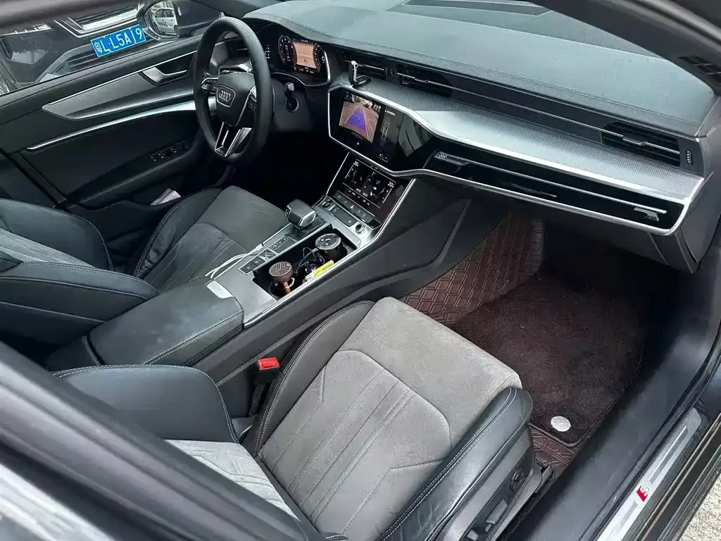 Audi A6L — фото 4