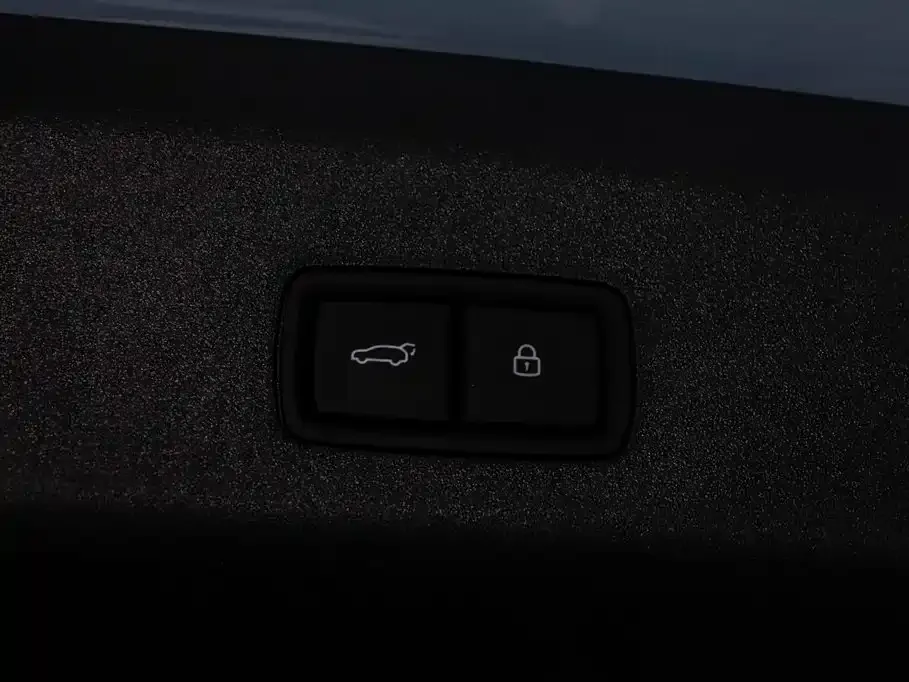 Li Auto Li i8 — фото 3