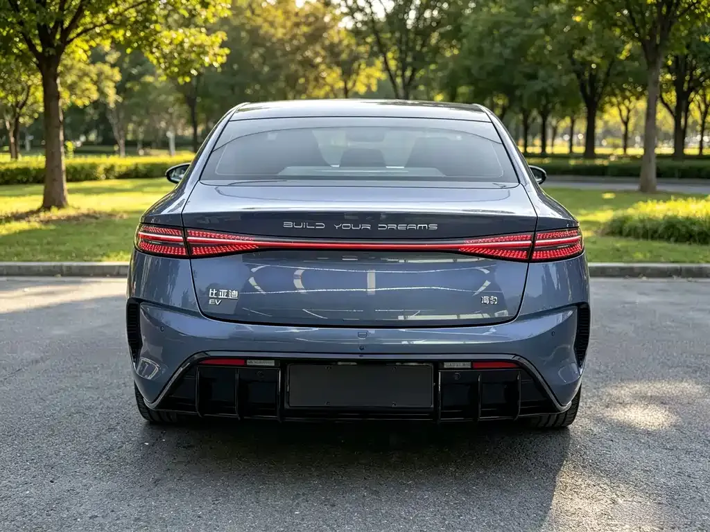 BYD Seal — фото 2