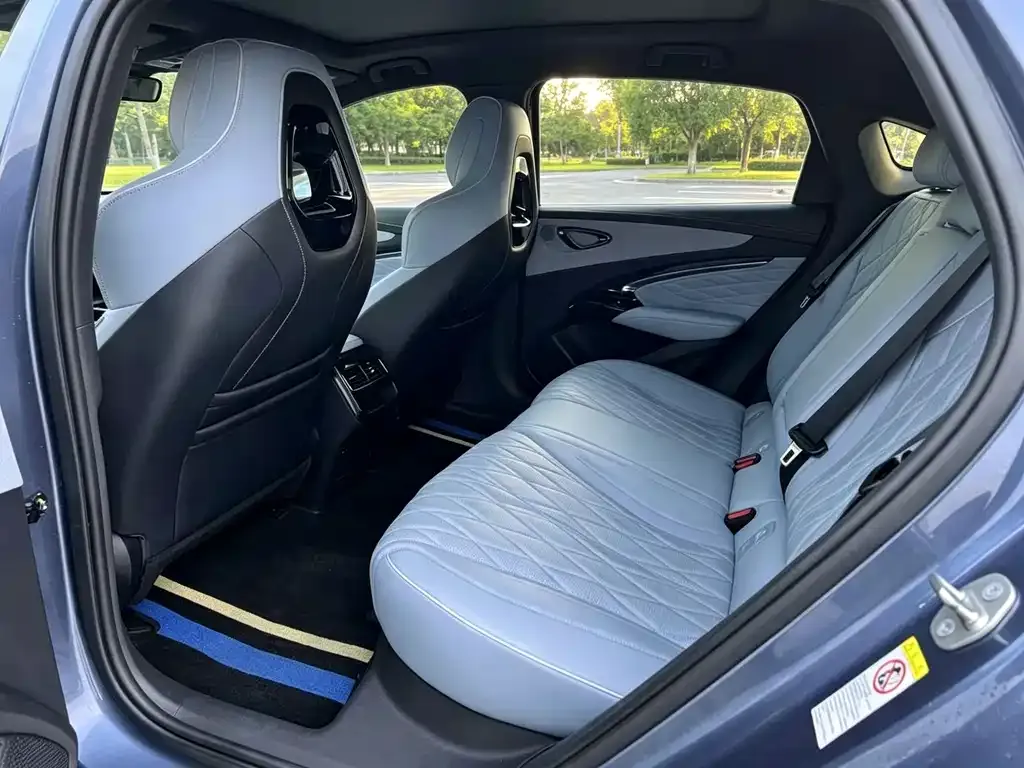BYD Seal — фото 4