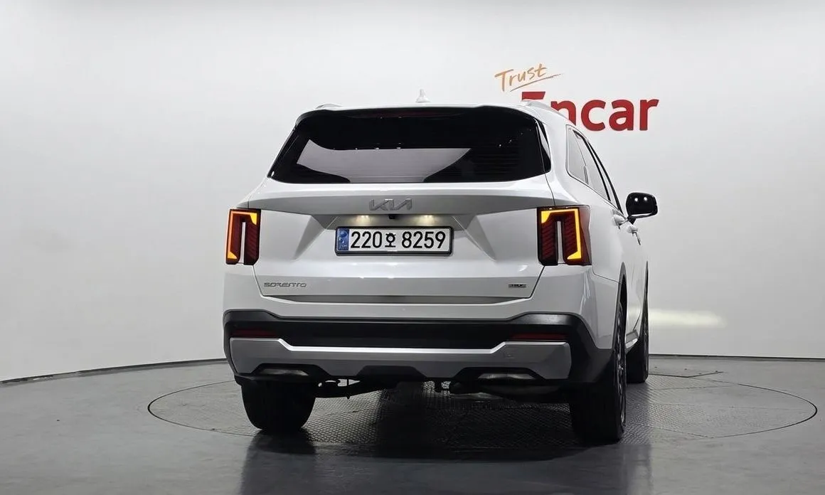 Kia Sorento — фото 3