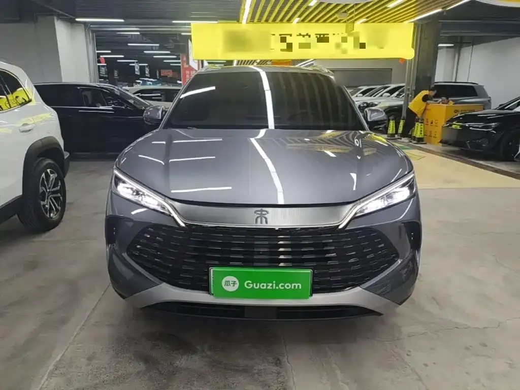BYD L DM-i — фото 9
