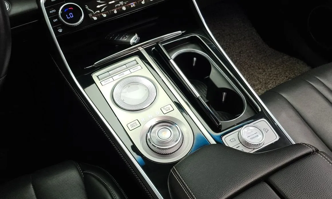 Genesis GV80 — фото 10