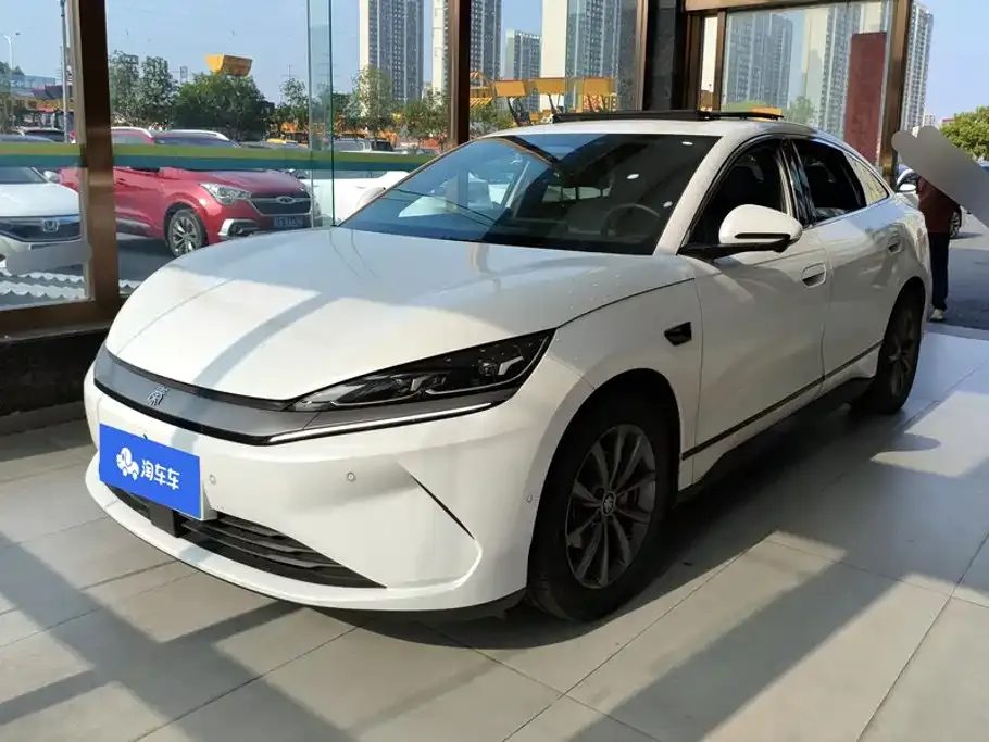 BYD Qin L — фото 1
