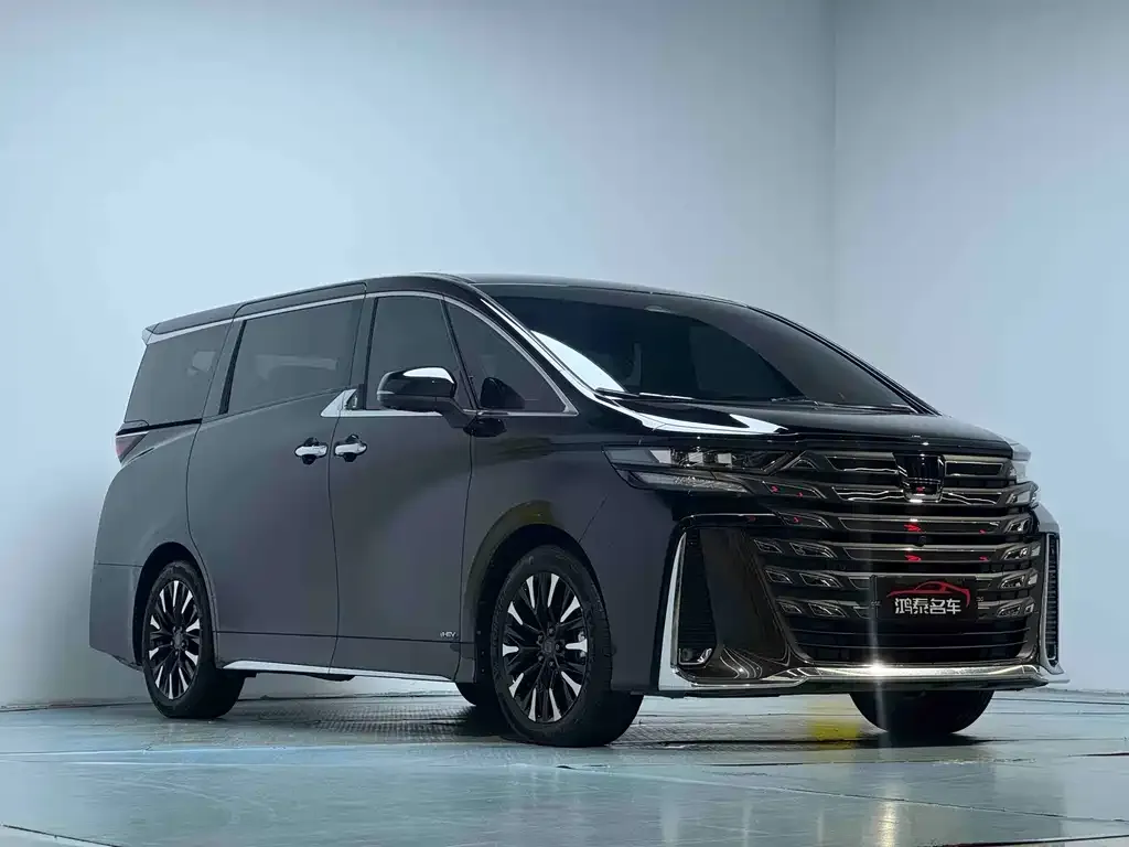 Toyota Vellfire — фото 7