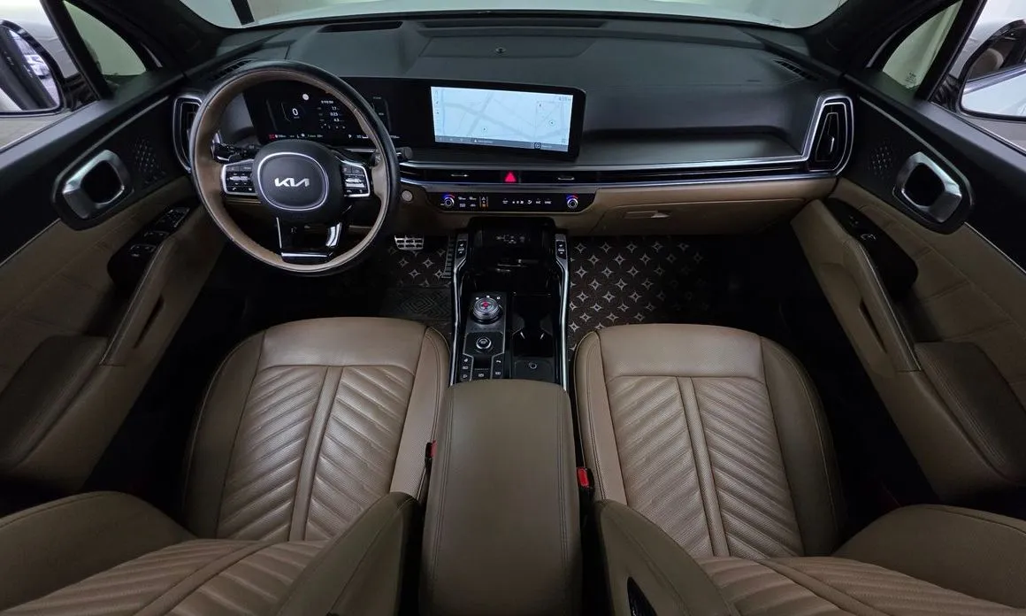 Kia Sorento — фото 9