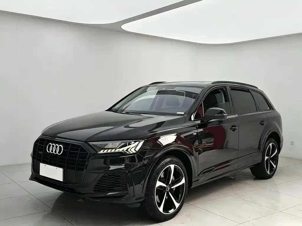 Audi Q7 — фото 1
