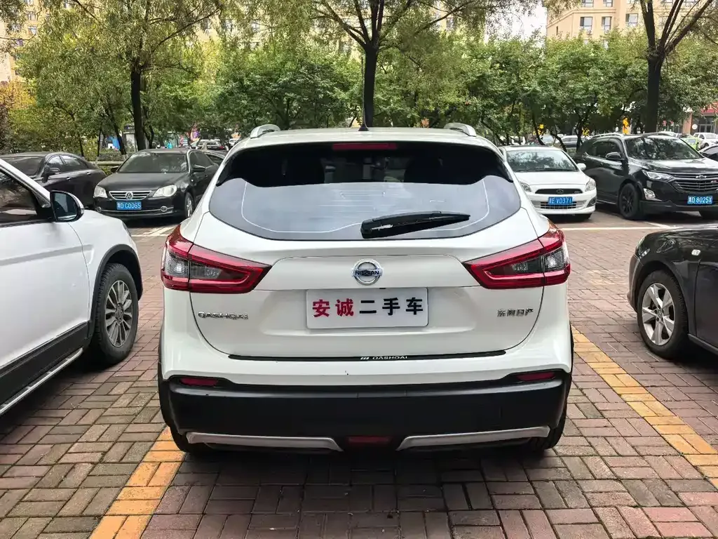 Nissan Qashqai — фото 5