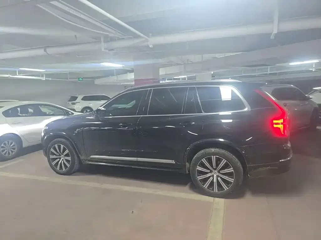 Volvo XC90 — фото 4