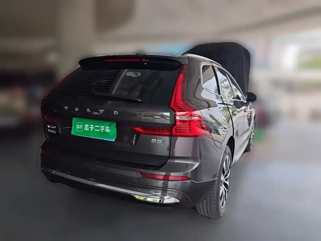 Volvo XC60 — фото 4