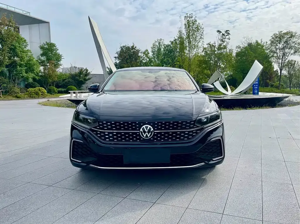 Volkswagen Passat — фото 4