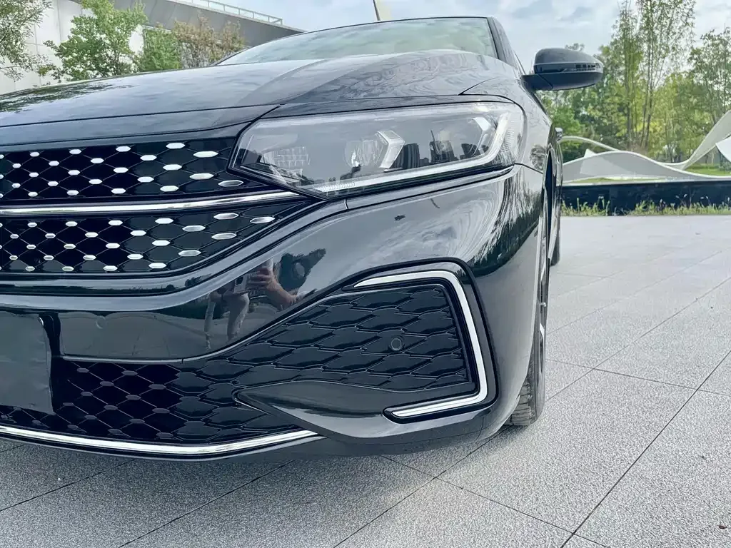 Volkswagen Passat — фото 5