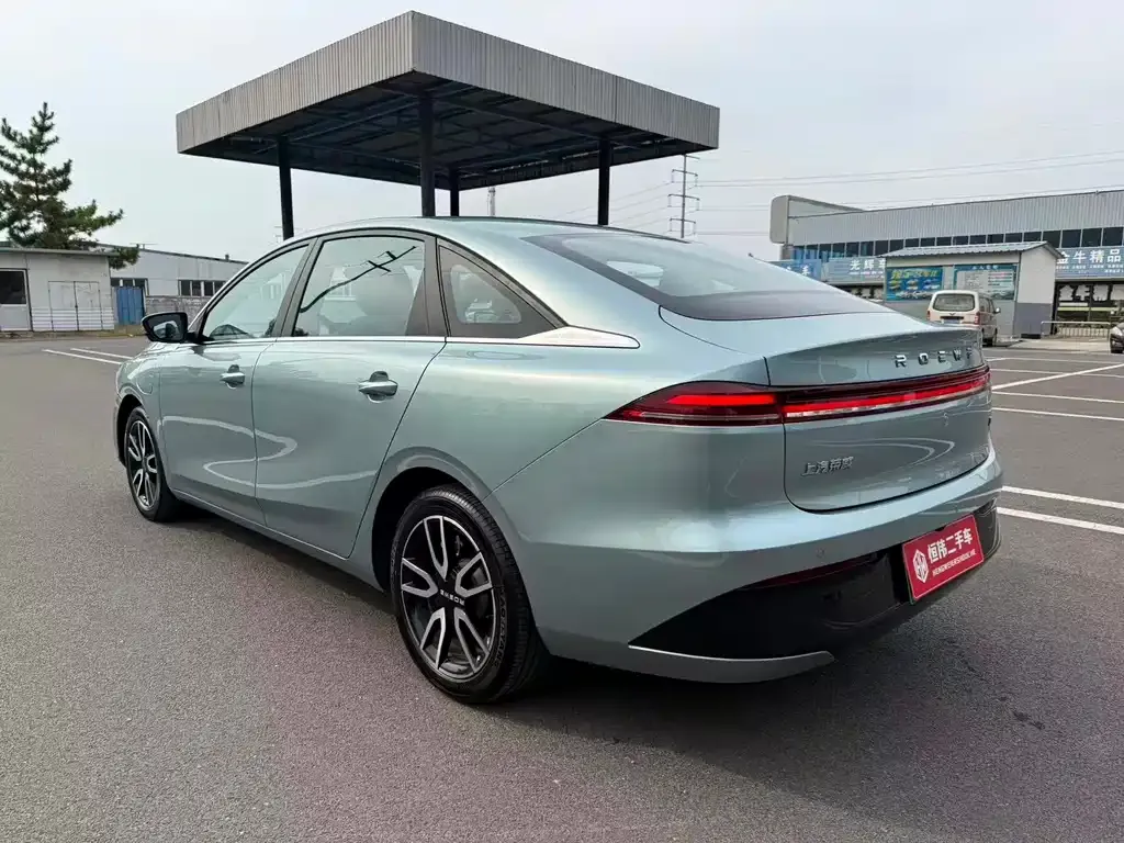 Roewe D6 — фото 10