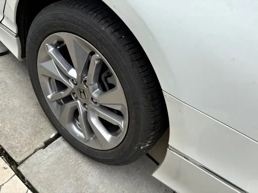 Honda Accord — фото 3