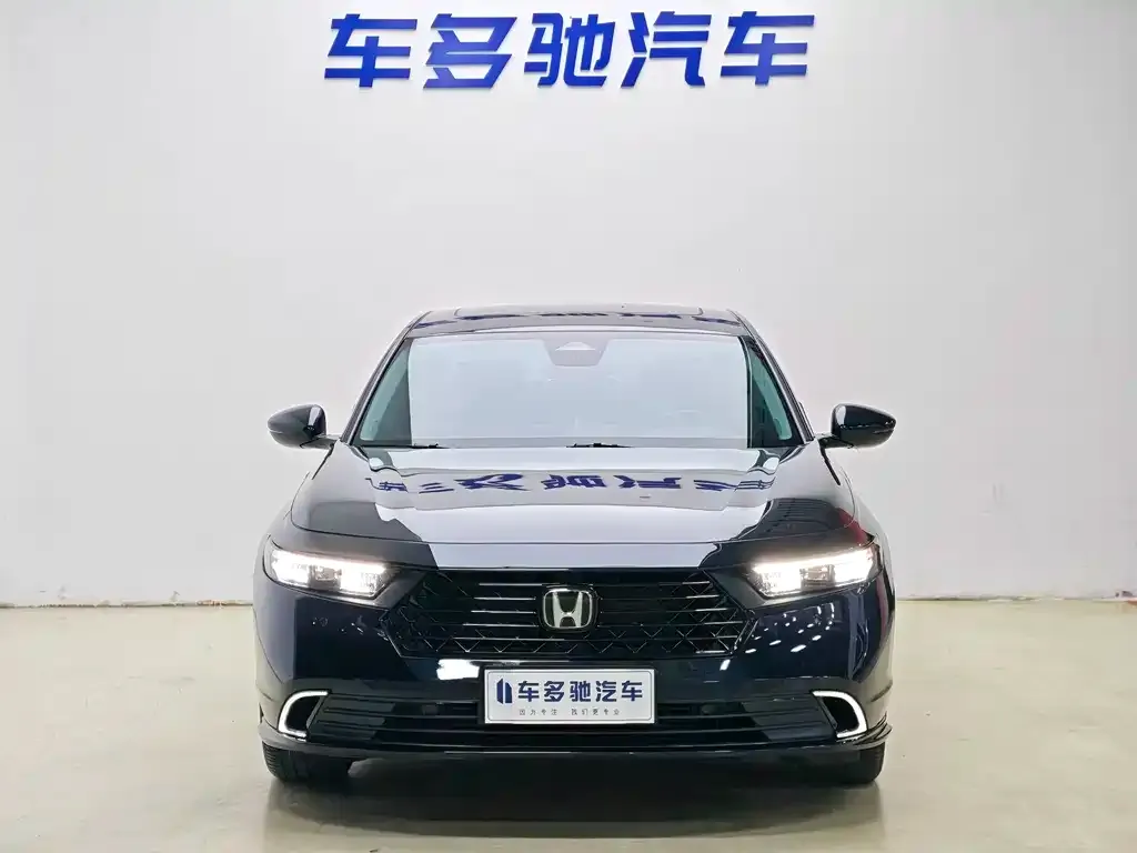 Honda Accord — фото 9