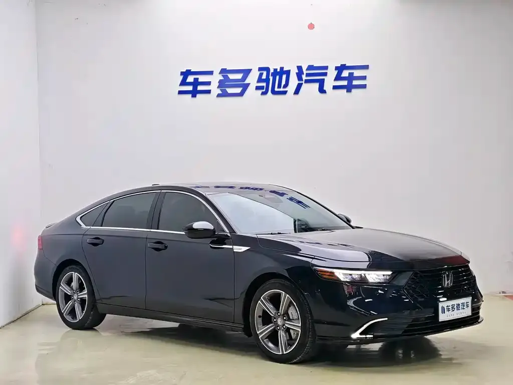 Honda Accord — фото 7