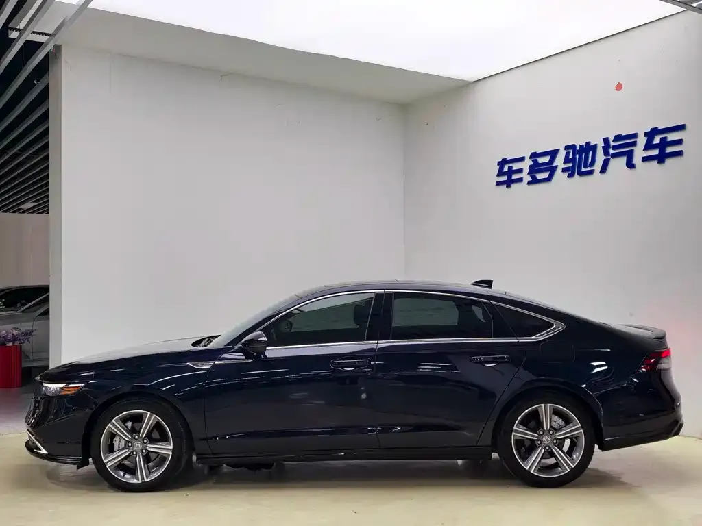 Honda Accord — фото 6
