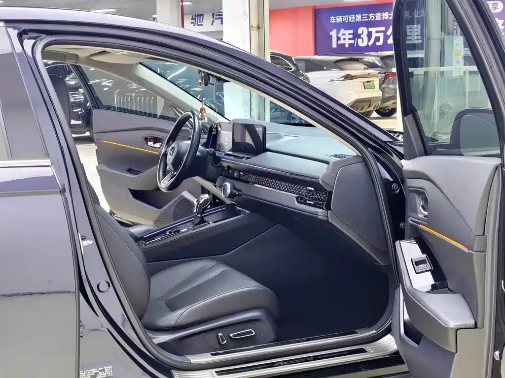 Honda Accord — фото 3
