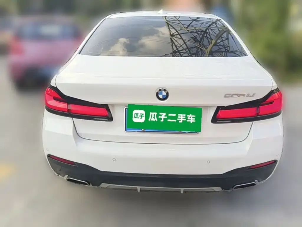 BMW 5 Series — фото 10