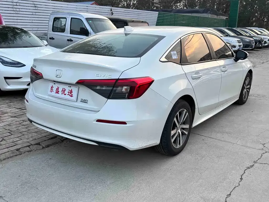 Honda Civic — фото 7