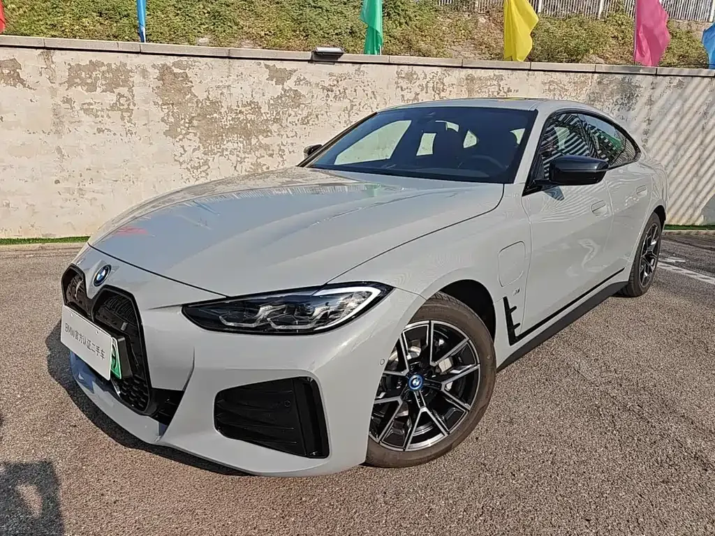 BMW i4 — фото 1