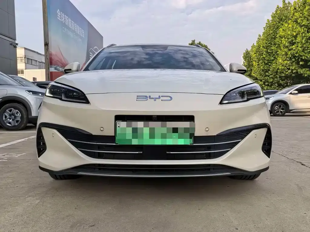 BYD Seal 06 DM-i Touring — фото 10