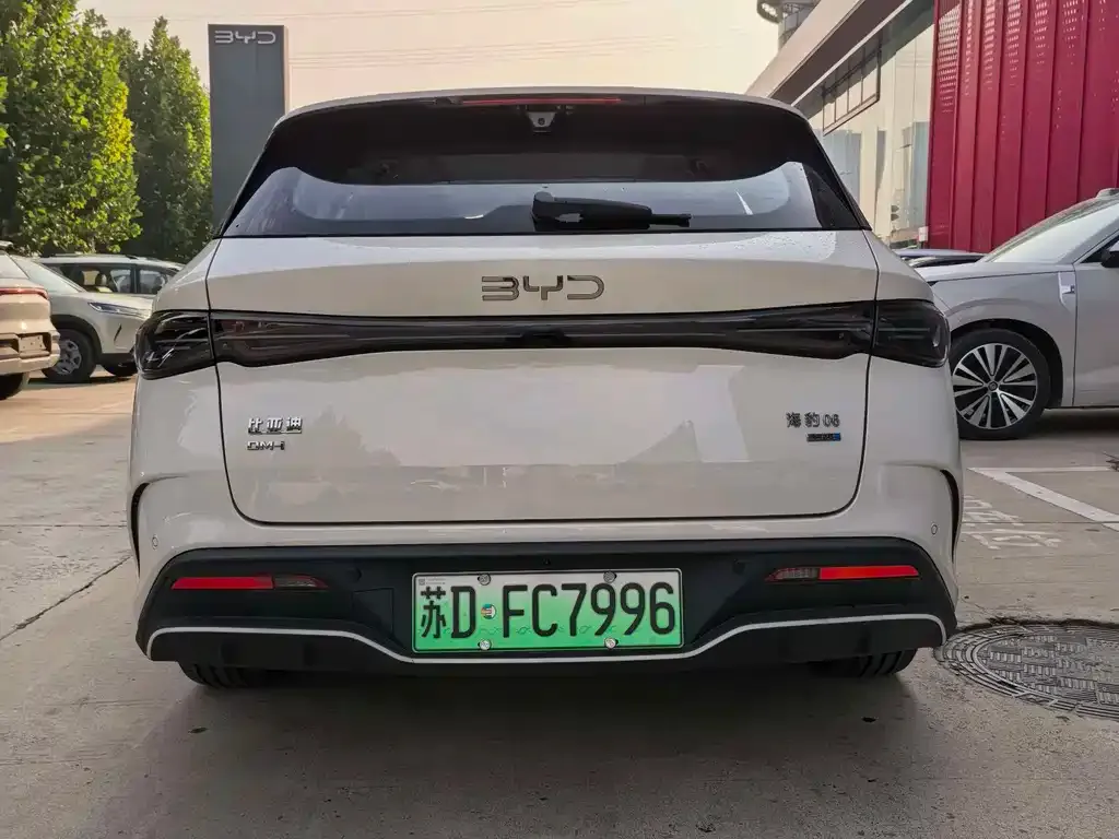 BYD Seal 06 DM-i Touring — фото 9