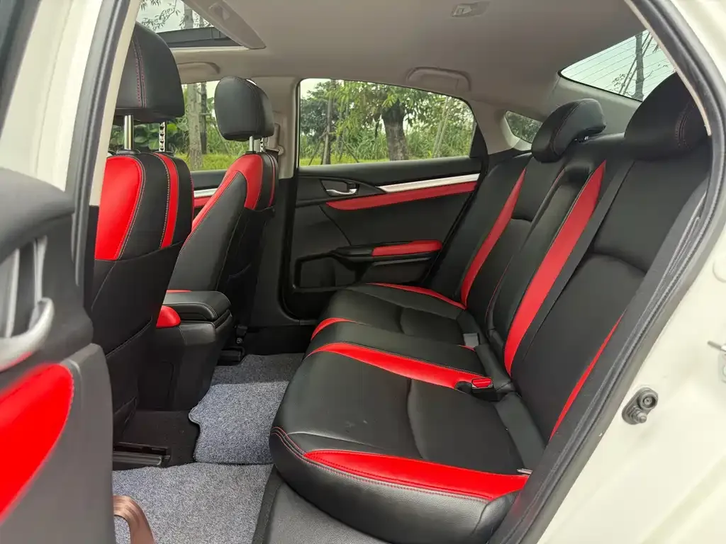 Honda Civic — фото 8