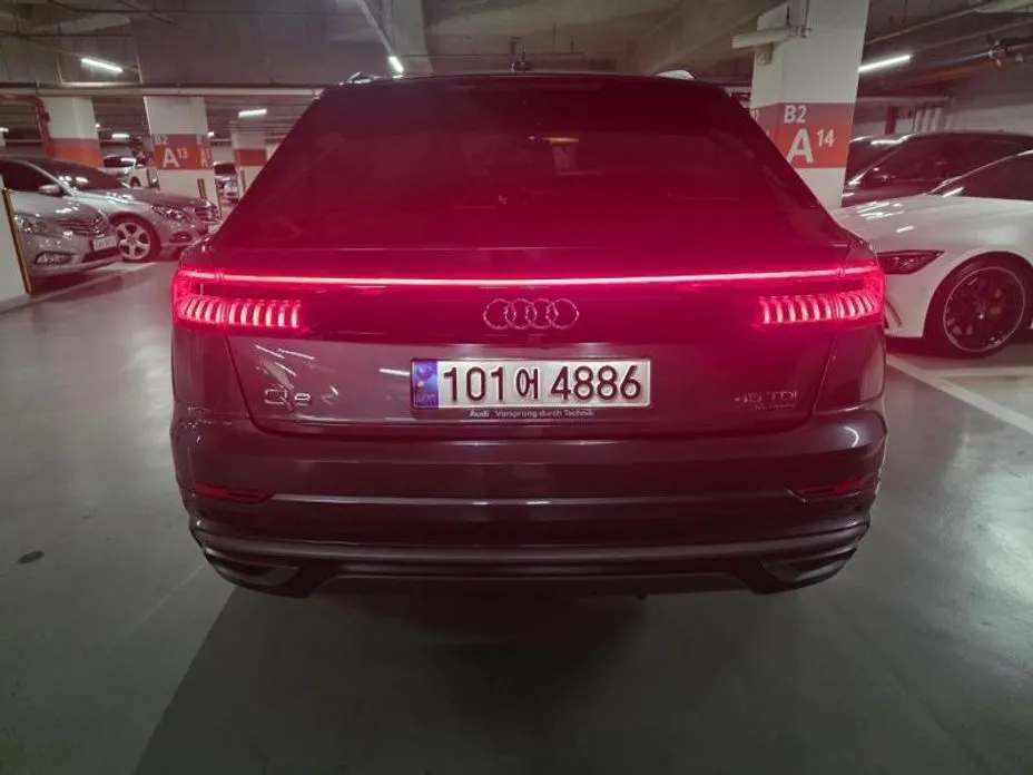 Audi Q8 — фото 3