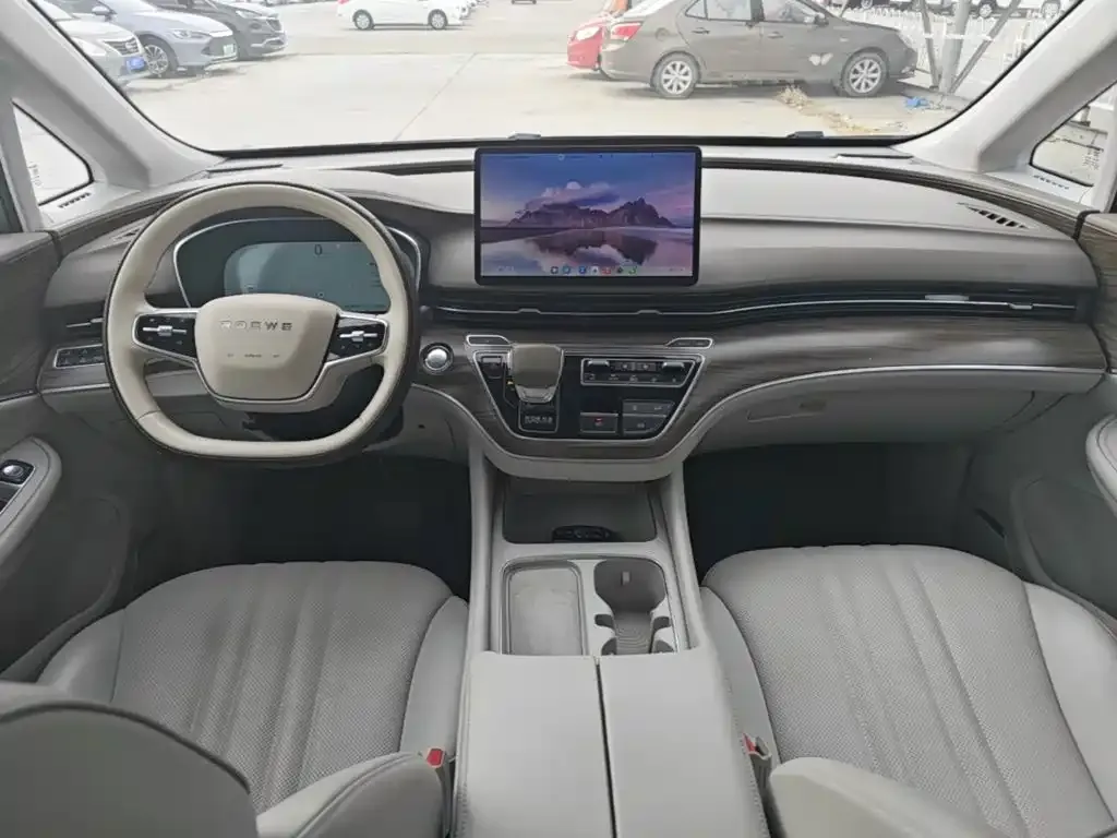 Roewe iMAX8 New Energy — фото 6